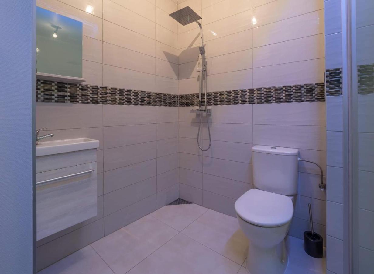 Executive Single Room With En-Suite In Guest House City Centre Люксембург Екстериор снимка