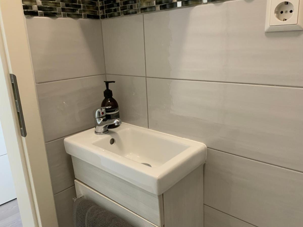 Executive Single Room With En-Suite In Guest House City Centre Люксембург Екстериор снимка